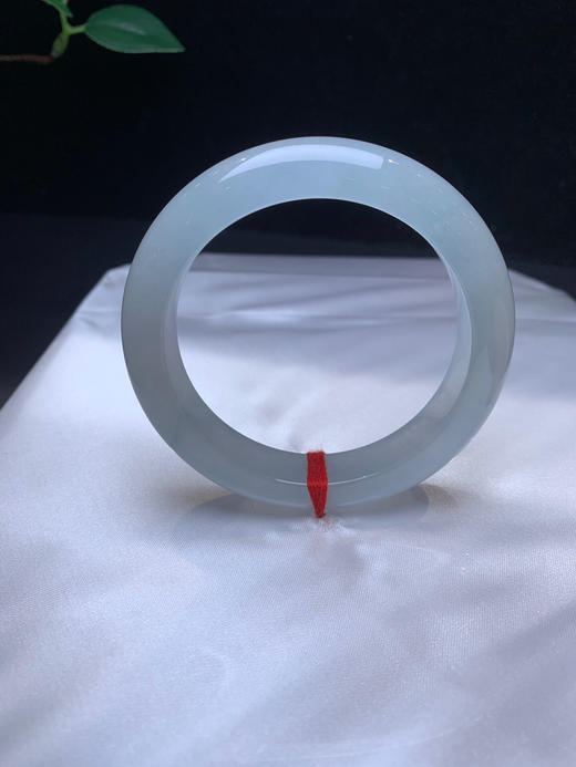 612805，55.5冰底种水镯，冰底白月光，冰冰的  清新大气 商品图3