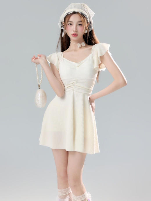 【Im Presionismo 印象主义 小清新少女范连体泳衣系列】不撞款减龄少女感泳衣!玩水亮眼战袍:有质感的泳衣，速干面料有厚度个回弹性好身材包容度高舒适不東缚个带无钢圈胸垫设计，舒适全包裹 商品图4