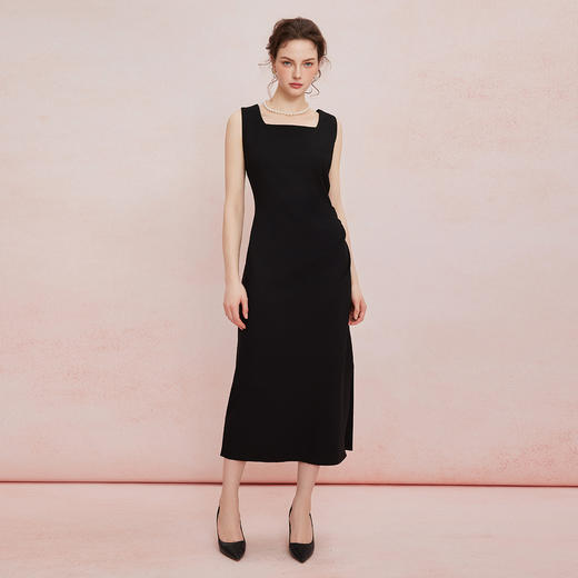 QF845斯尔丽2025新款高弹面料舒适收褶显瘦藏肚子侧边开叉背心式连衣裙 商品图8