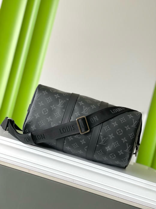 夏季特惠💰850 原单LV M46655 尺寸：35×21×6cm KEEPALL 黑花旅行袋 商品图3