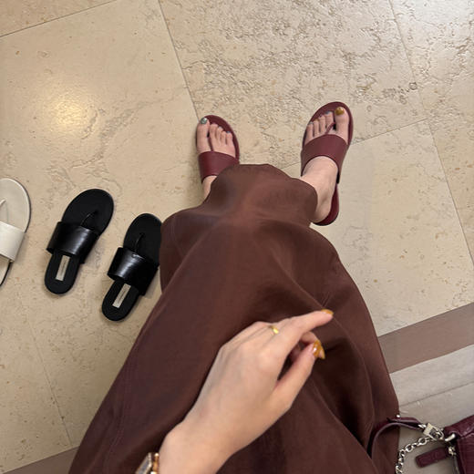 【部分现货，只换不退】良木礼牛皮凉鞋 商品图1