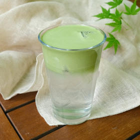 抹茶椰子Matcha Coconut Water