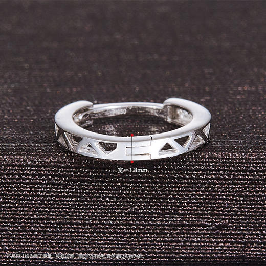 【线上铂金馆】PT950 【国际铂金协会】铂金镂空三角耳圈耳扣(BES00049)预售产品下单后不退款不退货不换货不补差价) 商品图2