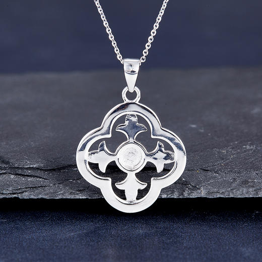 【线上铂金馆】PT950 【国际铂金协会】铂金克罗星镂空珠边四瓣花吊坠（不含链）(BDZ00110)预售产品下单后不退款不退货不换货不补差价) 商品图2