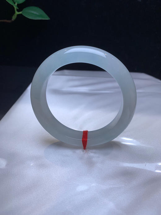 612805，55.5冰底种水镯，冰底白月光，冰冰的  清新大气 商品图0