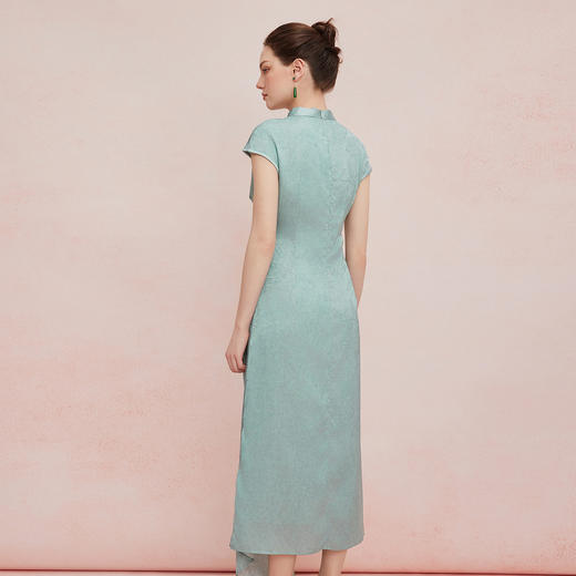 QF818斯尔丽2025夏季新款改良式腰部挡小肚腩设计小盖袖中长款旗袍 商品图6