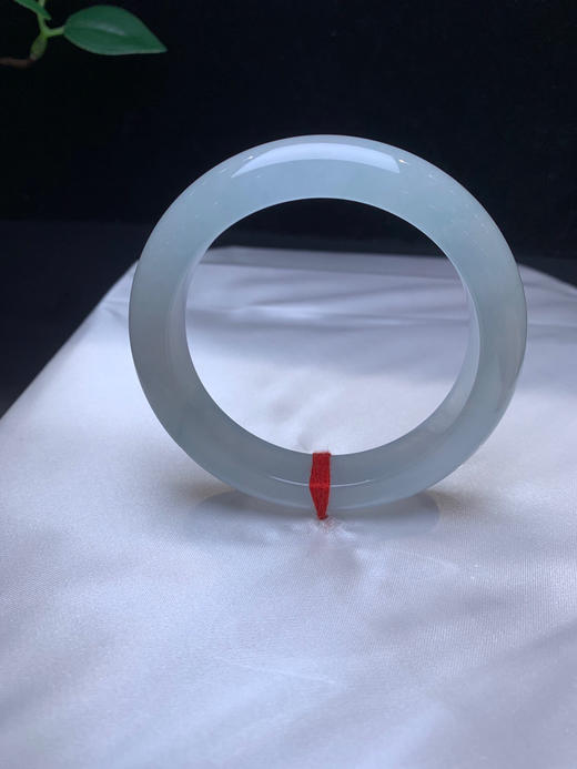 612805，55.5冰底种水镯，冰底白月光，冰冰的  清新大气 商品图2