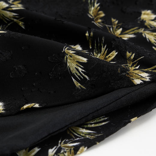 QF820斯尔丽25新款改良式旗袍提花加印花下摆荷叶波浪修身浪漫连衣裙 商品图6