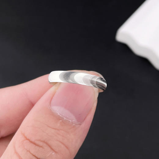 【限时8.8折】【线上铂金馆】PT950 【国际铂金协会】铂金猫眼情侣戒男戒固口圈戒（面宽约3.7-4.1mm）(BJZ00153-B)预售产品下单后不退款不退货不换货不补差价) 商品图2