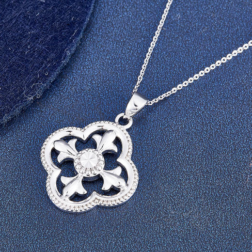 【线上铂金馆】PT950 【国际铂金协会】铂金克罗星镂空珠边四瓣花吊坠（不含链）(BDZ00110)预售产品下单后不退款不退货不换货不补差价) 商品图3