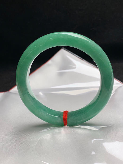 612813，55圈口，满绿正圈平安镯，蓝绿色，满色底，底子细腻有水 商品图0