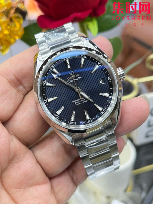 欧米茄VS海马150米系列 蓝色盘 3点位日历 男士腕表
机芯：搭载VS一体Cal.8500 商品图2