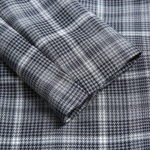 6941078052192  MO&Co. 复古格纹短款翻领夹克女装外套 商品图3