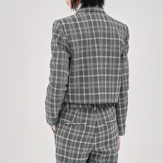 6941078052192  MO&Co. 复古格纹短款翻领夹克女装外套 商品图2