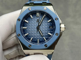 NOOB official➕Factory 爱彼 皇家橡树离岸型最新款43mm 15605SK 
全新尺寸 全新5大亮点
1、采用 43 毫米不锈钢表壳，厚度为 14.4 毫米