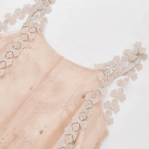 西遇吊带薄纱连衣裙女新款海边度假风仙女花边沙滩裙D0050477/V0050703/K0050852 商品图6