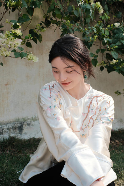 盛唐牡丹| 海棠花开手推绣真丝上衣 商品图3