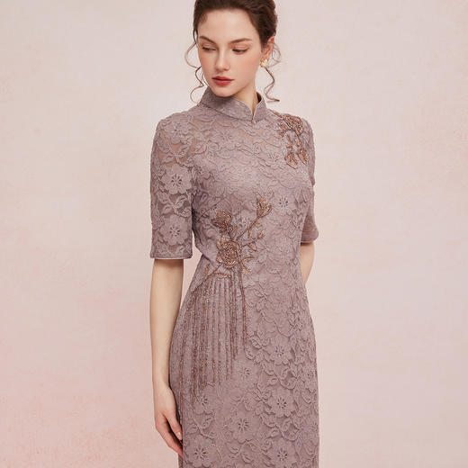 QB804斯尔丽25新款法式浪漫立体刺绣光泽感蕾丝旗袍流苏设计礼服连衣裙 商品图4