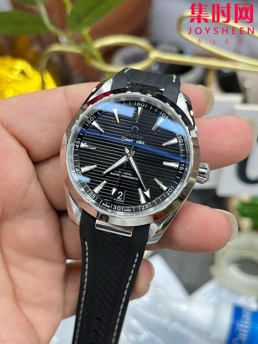 欧米茄VS海马150米系列 黑色盘 6点位日历 男士腕表
机芯：搭载VS一体Cal.8900 商品图1