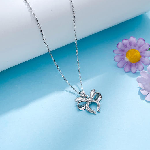 【限时8.8折】【线上铂金馆】PT950 #在逃公主 【国际铂金协会】铂金镂空在逃公主蝴蝶结吊坠（不含链）(BDZ00185)预售产品下单后不退款不退货不换货不补差价) 商品图2