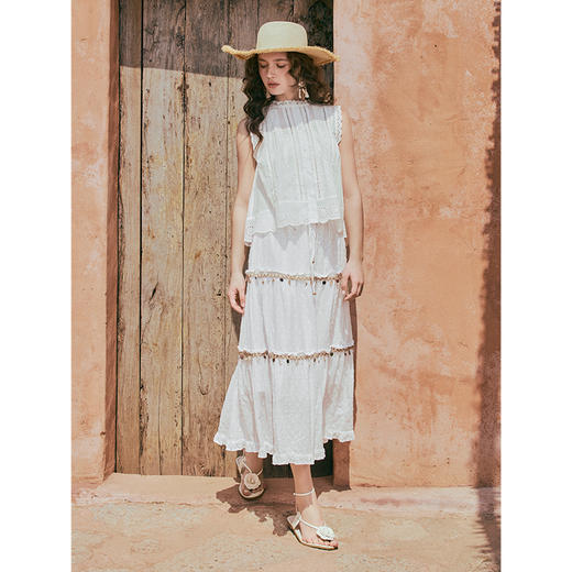 两三事 月汐翩诗 2025夏季新款度假风贝壳装饰蛋糕裙白色半身裙 商品图1