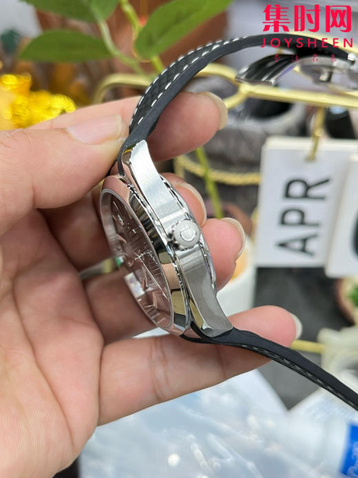 欧米茄VS海马150米系列 黑色盘 6点位日历 男士腕表
机芯：搭载VS一体Cal.8900 商品图5