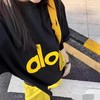点此购买 ALO女士夏日多巴胺撞色字母短袖T恤 逸 317130 商品缩略图3
