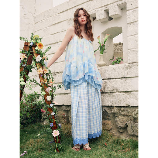两三事蓝调像素2025夏新款小清新蕾丝拼接绑带蓝白格子阔腿休闲裤 商品图1
