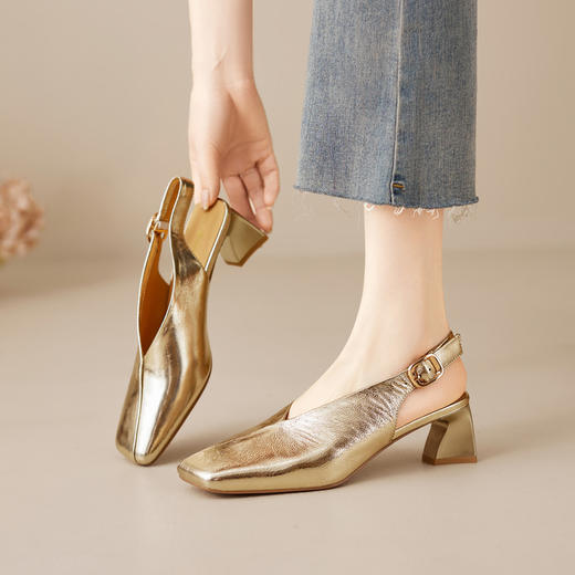 【预售5天】真皮豹纹时尚银色粗跟包头凉鞋女夏季新款方头中跟法式高跟鞋MBJR&6887 商品图0