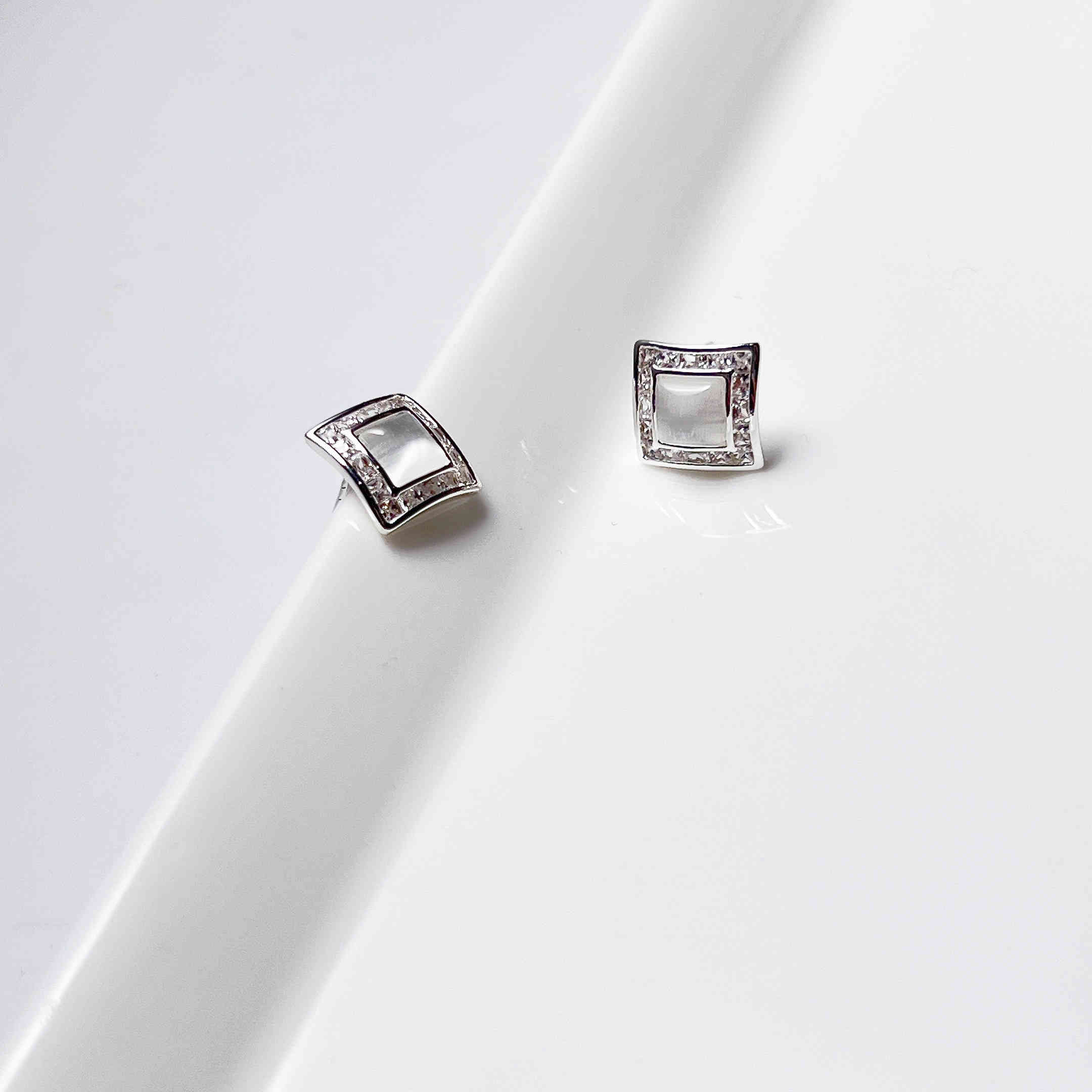 高级感百搭方形耳钉4022-