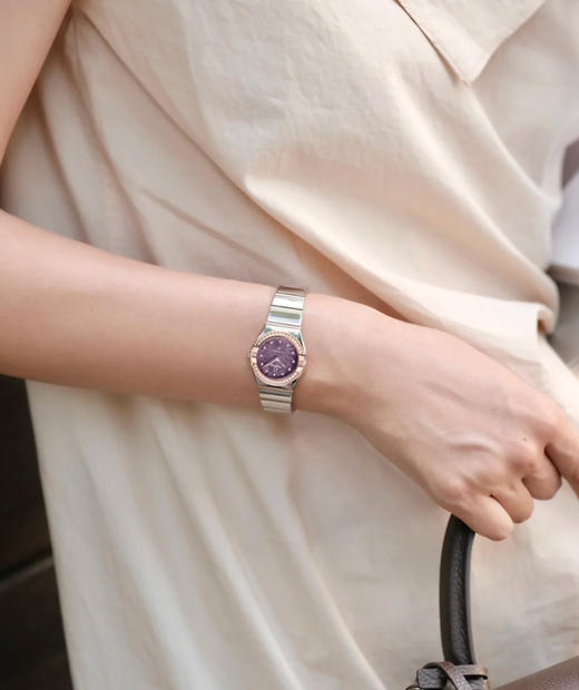 『NOOB official』新款欧米茄五代星座
欧米茄全世界欧米茄广告狂推款，地铁，机场，商场大屏幕大家多多少少一定看到过，辨识度无敌，一眼认出，买它一定没有错！ 商品图10