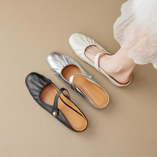 【预售5天】软面羊皮平底内增高3.5cm玛丽珍凉鞋，折皱纹法式一字带拖鞋OFSM&6900 商品图3