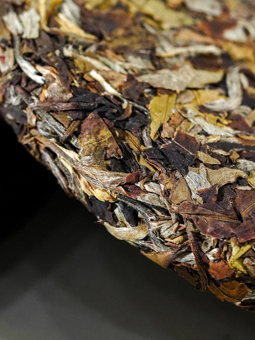 【5年干仓陈化】【爆香爆甜】2020年 冰岛白茶 五寨头春老树纯料制作，内劲暗足，蜜甜醇厚，回馈超值补贴，200g/饼，数量有限；先抢先得！ 商品图2