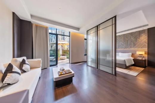 【蜀道·云乐酒店】去西昌看满城蓝花楹！住进邛海之畔庭院房，解锁诗意“小三亚”假日~ 商品图1