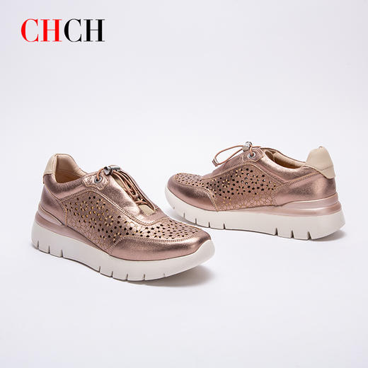 CHCH2025夏季新款羊皮镂空透气舒适超轻休闲女鞋CO1B5062 商品图3