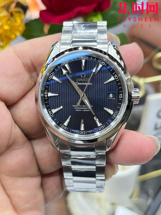 欧米茄VS海马150米系列 蓝色盘 3点位日历 男士腕表
机芯：搭载VS一体Cal.8500 商品图4