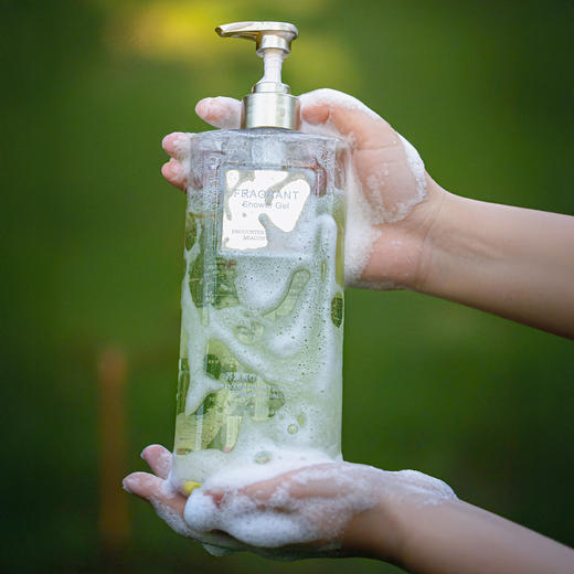 【超值3瓶装】AMAM 持久留香香氛沐浴露 保湿水润 500ml*3瓶 商品图7