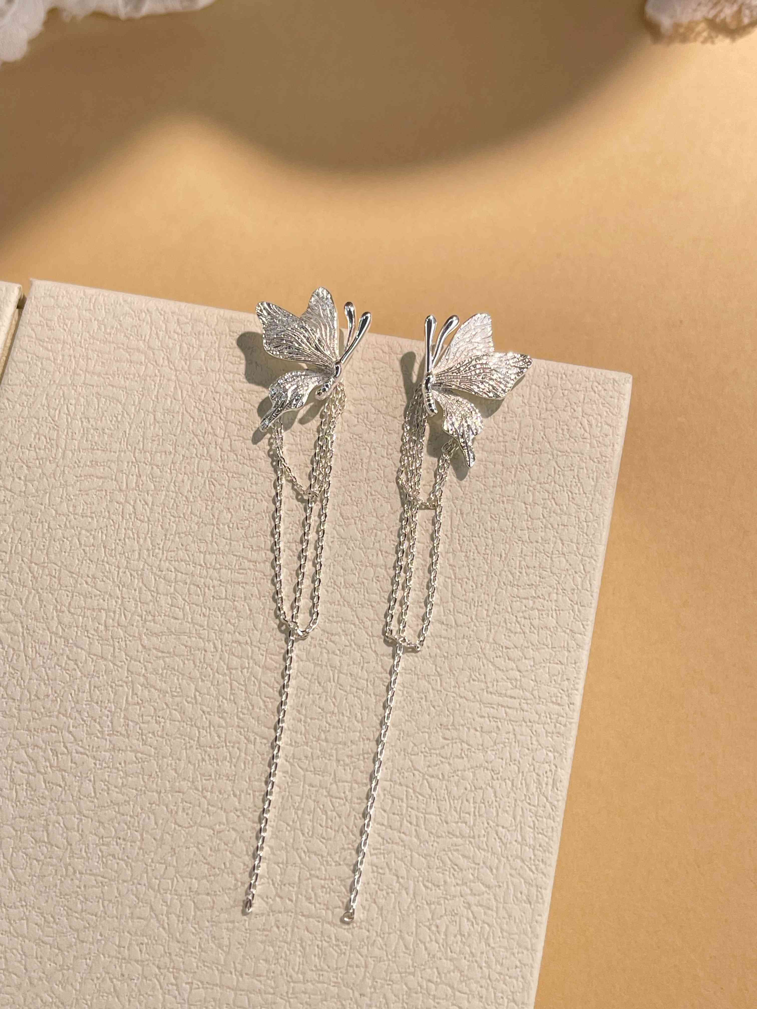 蝴蝶珍珠流苏高级清冷感耳环8303-