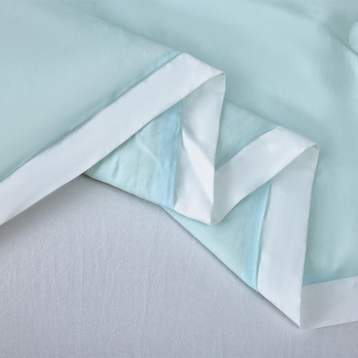 多喜爱  波光鱼跃-超柔大豆蛋白夏薄被芯/空调被【60S天丝绸凉感面料】【刺绣金鱼】【大豆纤维】【出芽设计】柔滑清凉有效抑菌 瞬凉黑科技 轻松水洗 商品图5