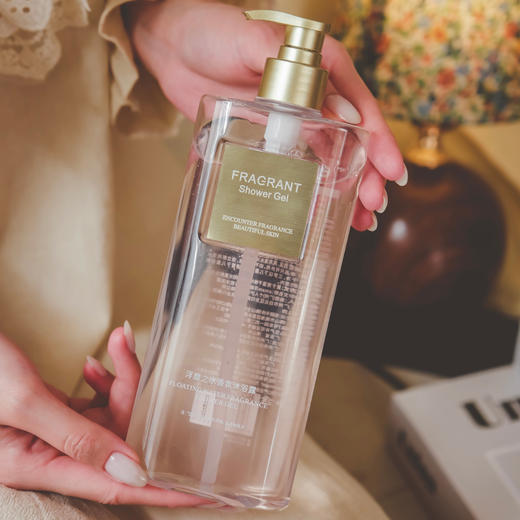 【超值3瓶装】AMAM 持久留香香氛沐浴露 保湿水润 500ml*3瓶 商品图3
