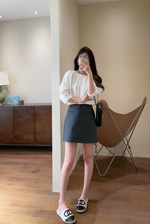 法式设计感轻薄凉感天丝棉打褶圆领显瘦中袖衬衫 商品图12