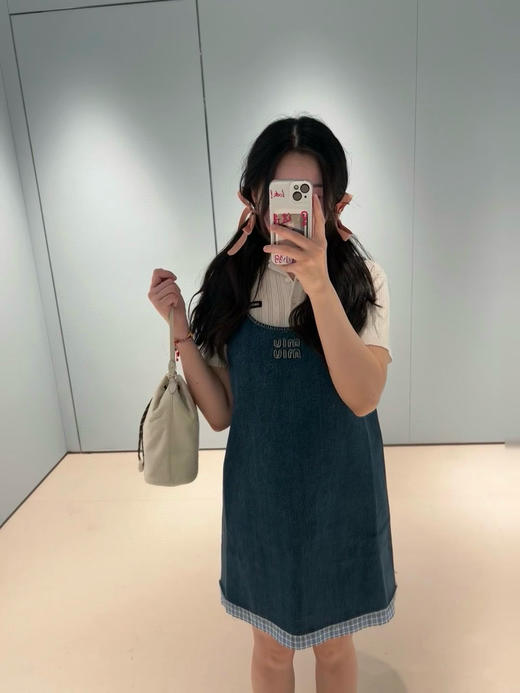 缪缪 25早春牛仔系列背心吊带裙格纹拼接（TM） 商品图8