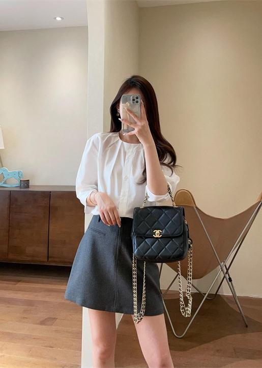 法式设计感轻薄凉感天丝棉打褶圆领显瘦中袖衬衫 商品图14