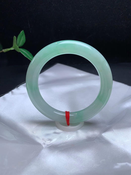 612820，57.5 带绿细圆条，整体带甜绿色，清新有种水 商品图3