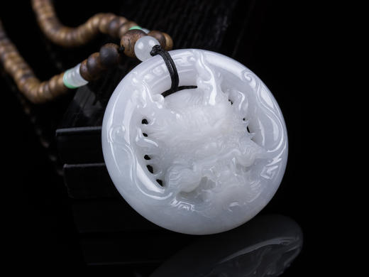 XY0184原创沉香+翡翠霸气龙头挂件 商品图0