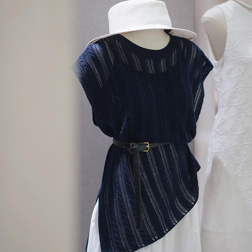 【预售7天】良木礼真丝无袖上衣（823266） 商品图1