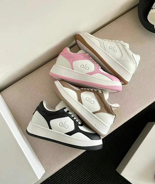 年度折扣接单‼️‼️就几天‼️Alo recovery板鞋巨好穿  无敌好看百搭 全色接单 男女同款  码数偏大‼️ 可以选小半码 商品图1