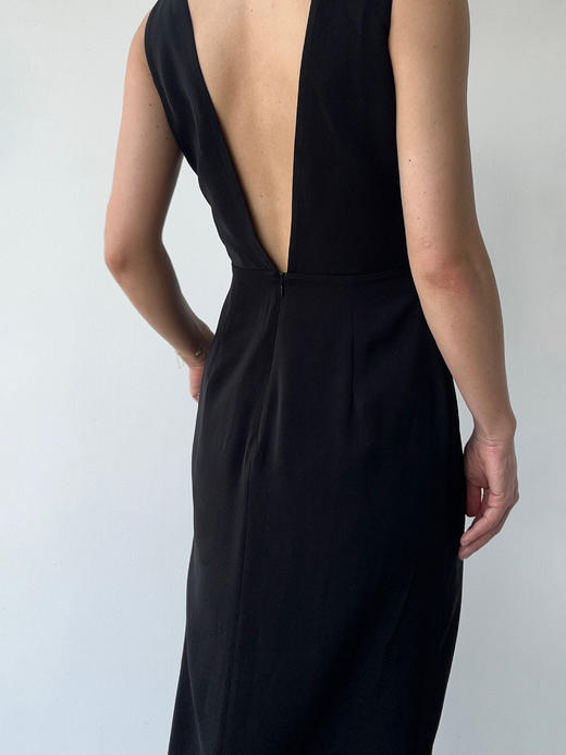 KEEPSAKE | Dream On Gown - Black [ 黑色低V长裙 ] 商品图1