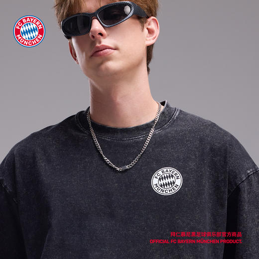 【官方正版】拜仁足球俱乐部丨深灰字母短袖潮流夏季落肩T恤 商品图3