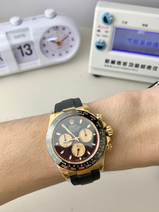 CLEAN厂/C厂劳力士116518  小恶魔 小怪兽➕胶带迪通拿 本次116519，购买两只同款水泥灰迪通拿开模 一只拆散抄数，另外一只备用，这个白金熊猫的数字刻度工艺异常复杂❕❕❕ 商品图13